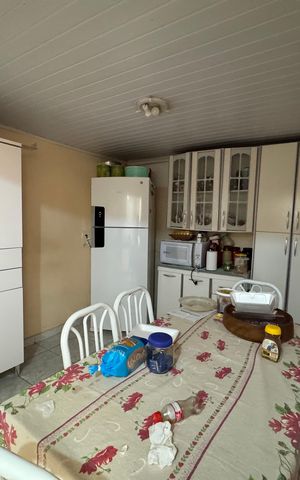 Casa à venda com 150m², 3 quartos e 1 vaga Casa à venda com 150m², 3 quartos e 1 vagaCozinha