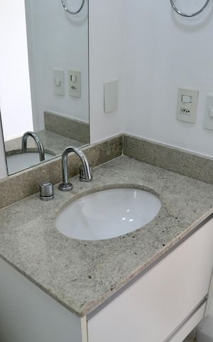 Apartamento para alugar com 90m², 2 quartos e 2 vagas Apartamento para alugar com 90m², 2 quartos e 2 vagasBanheiro