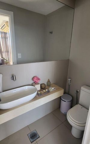Apartamento à venda com 320m², 4 quartos e 4 vagas Apartamento à venda com 320m², 4 quartos e 4 vagasBanheiro