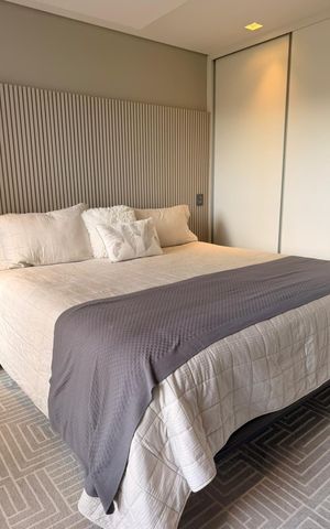 Apartamento à venda com 320m², 4 quartos e 4 vagas Apartamento à venda com 320m², 4 quartos e 4 vagasQuarto