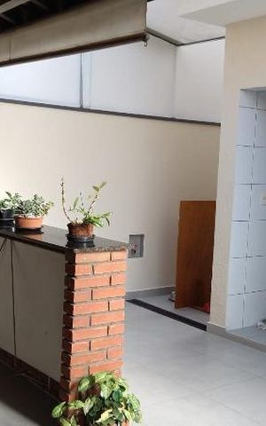 Casa à venda com 250m², 3 quartos e 4 vagas Casa à venda com 250m², 3 quartos e 4 vagasFoto 06