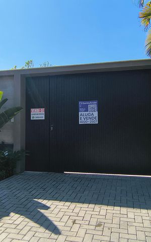 Casa de condomínio para alugar com 510m², 4 quartos e 2 vagas Casa de condomínio para alugar com 510m², 4 quartos e 2 vagasFachada da Casa