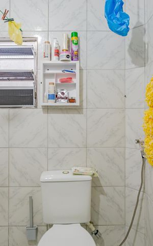 Casa à venda com 42m², 1 quarto e 1 vaga Casa à venda com 42m², 1 quarto e 1 vagaBanheiro