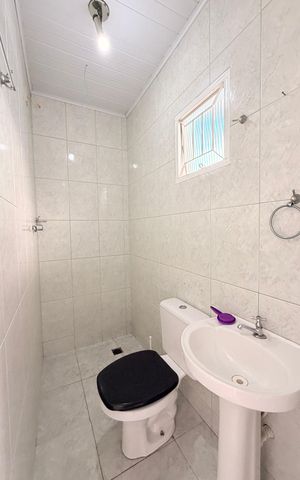 Casa à venda com 148m², 3 quartos e 3 vagasBanheiro Externo