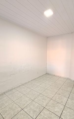 Casa à venda com 148m², 3 quartos e 3 vagasSala