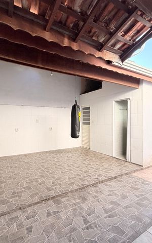 Casa à venda com 148m², 3 quartos e 3 vagasÁrea de Serviço