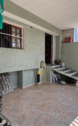 Casa à venda com 220m², 3 quartos e 2 vagas Casa à venda com 220m², 3 quartos e 2 vagasGaragem