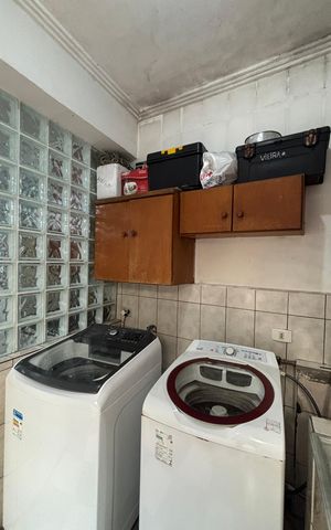 Casa à venda com 220m², 3 quartos e 2 vagas Casa à venda com 220m², 3 quartos e 2 vagasÁrea de Serviço