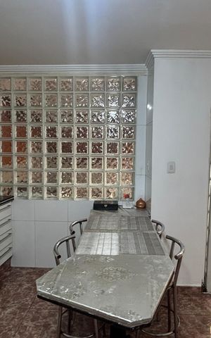 Casa à venda com 220m², 3 quartos e 2 vagas Casa à venda com 220m², 3 quartos e 2 vagasCozinha