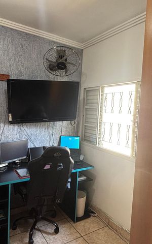 Casa à venda com 220m², 3 quartos e 2 vagas Casa à venda com 220m², 3 quartos e 2 vagasQuarto 2