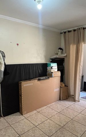Casa à venda com 220m², 3 quartos e 2 vagas Casa à venda com 220m², 3 quartos e 2 vagasQuarto 1