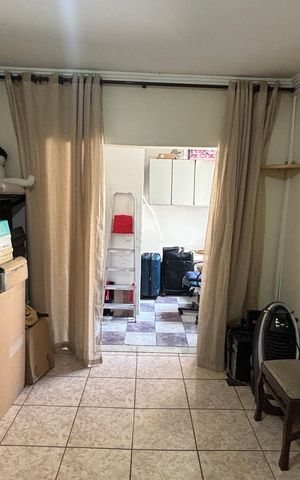 Casa à venda com 220m², 3 quartos e 2 vagas Casa à venda com 220m², 3 quartos e 2 vagasQuarto 1