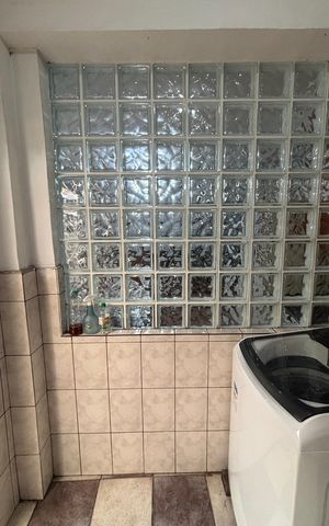 Casa à venda com 220m², 3 quartos e 2 vagas Casa à venda com 220m², 3 quartos e 2 vagasÁrea de Serviço