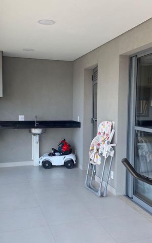 Apartamento para alugar com 125m², 3 quartos e 2 vagas Apartamento para alugar com 125m², 3 quartos e 2 vagasVaranda