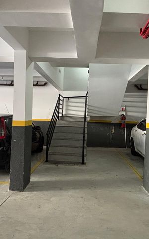 Apartamento à venda com 90m², 2 quartos e 1 vaga Apartamento à venda com 90m², 2 quartos e 1 vagaGaragem