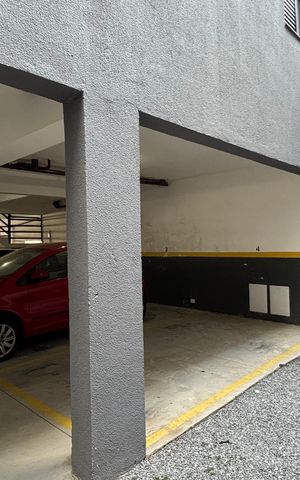 Apartamento à venda com 90m², 2 quartos e 1 vaga Apartamento à venda com 90m², 2 quartos e 1 vagaGaragem