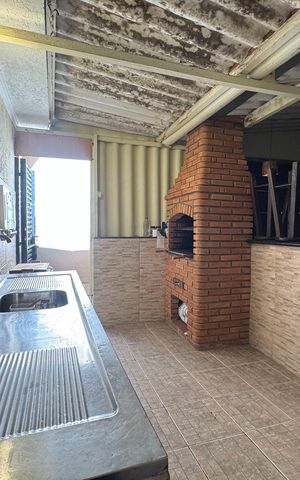Casa à venda com 178m², 3 quartos e 2 vagasChurrasqueira
