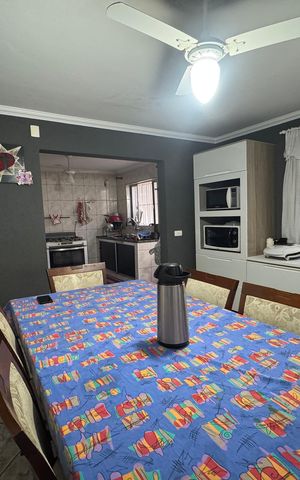 Casa à venda com 178m², 3 quartos e 2 vagasCozinha