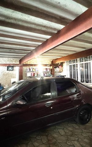 Casa à venda com 178m², 3 quartos e 2 vagasGaragem