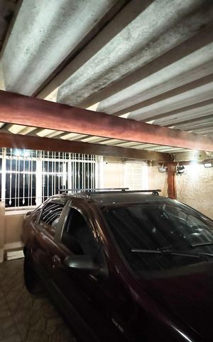 Casa à venda com 178m², 3 quartos e 2 vagasGaragem