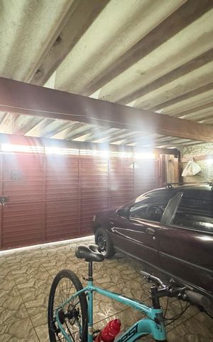 Casa à venda com 178m², 3 quartos e 2 vagasGaragem
