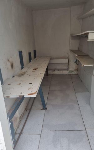 Casa à venda com 132m², 3 quartos e 2 vagas Casa à venda com 132m², 3 quartos e 2 vagasÁrea externa