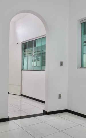 Casa à venda com 132m², 3 quartos e 2 vagas Casa à venda com 132m², 3 quartos e 2 vagasSala