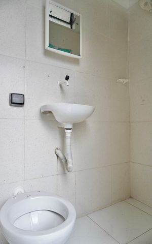 Casa à venda com 132m², 3 quartos e 2 vagas Casa à venda com 132m², 3 quartos e 2 vagasBanheiro de serviço