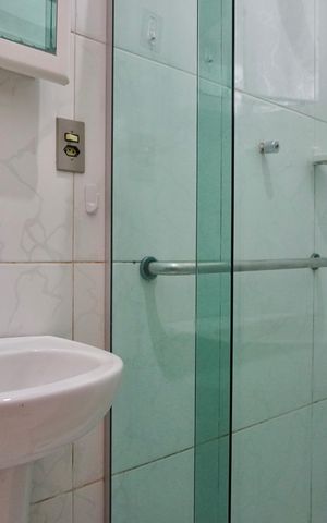 Casa à venda com 132m², 3 quartos e 2 vagas Casa à venda com 132m², 3 quartos e 2 vagasBanheiro social