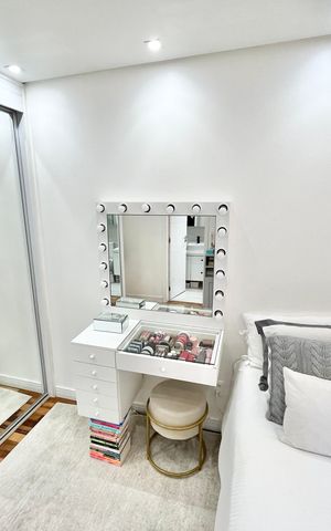 Apartamento à venda com 195m², 3 quartos e 3 vagas Apartamento à venda com 195m², 3 quartos e 3 vagasQuarto 2 - Suíte