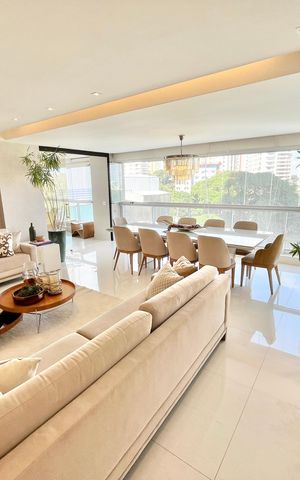 Apartamento à venda com 195m², 3 quartos e 3 vagas Apartamento à venda com 195m², 3 quartos e 3 vagasSala