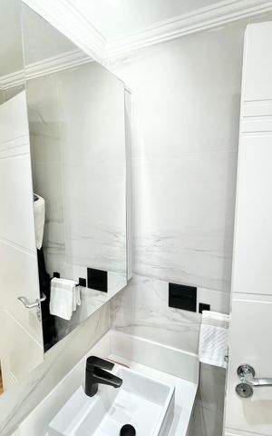 Apartamento à venda com 195m², 3 quartos e 3 vagas Apartamento à venda com 195m², 3 quartos e 3 vagasBanheiro da Suíte 2
