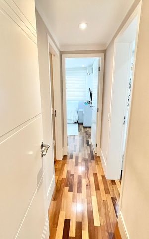 Apartamento à venda com 195m², 3 quartos e 3 vagas Apartamento à venda com 195m², 3 quartos e 3 vagasCorredor