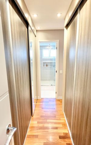 Apartamento à venda com 195m², 3 quartos e 3 vagas Apartamento à venda com 195m², 3 quartos e 3 vagasQuarto Suíte 3
