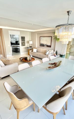 Apartamento à venda com 195m², 3 quartos e 3 vagas Apartamento à venda com 195m², 3 quartos e 3 vagasSala