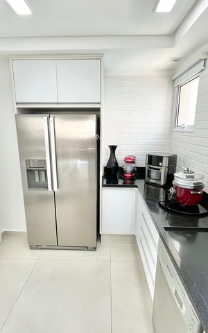 Apartamento à venda com 195m², 3 quartos e 3 vagas Apartamento à venda com 195m², 3 quartos e 3 vagasCozinha