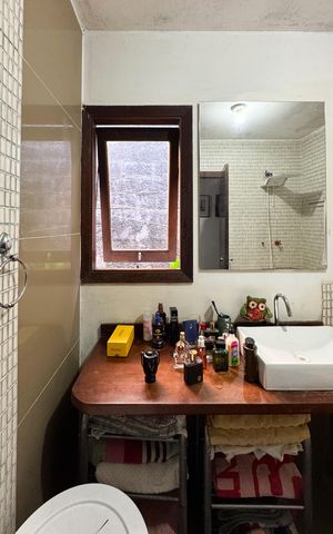 Casa à venda com 497m², 4 quartos e 2 vagasBanheiro Social