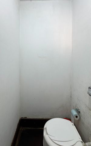 Casa à venda com 497m², 4 quartos e 2 vagasLavabo 