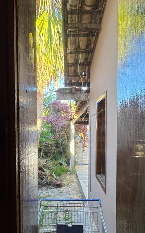 Casa à venda com 497m², 4 quartos e 2 vagasVista - Sala