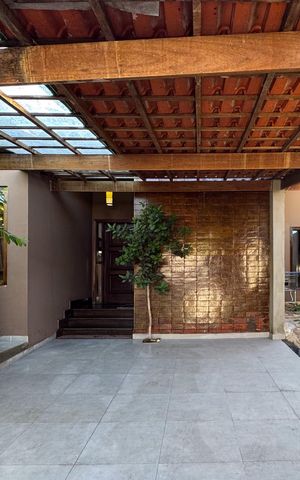 Casa à venda com 497m², 4 quartos e 2 vagasGaragem