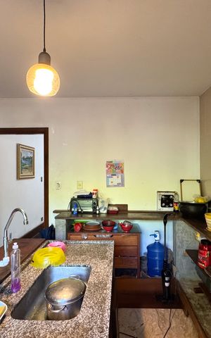 Casa à venda com 497m², 4 quartos e 2 vagasCozinha 1