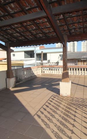 Casa à venda com 250m², 3 quartos e 6 vagasVaranda