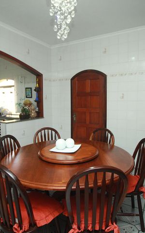 Casa à venda com 250m², 3 quartos e 6 vagasSala de Jantar
