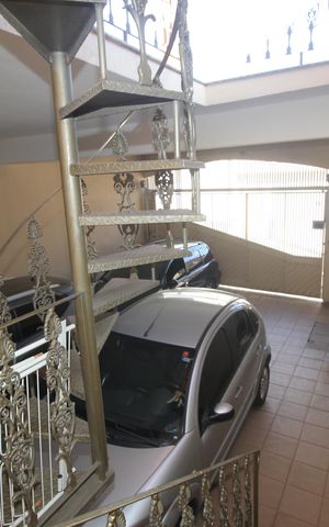 Casa à venda com 250m², 3 quartos e 6 vagasGaragem
