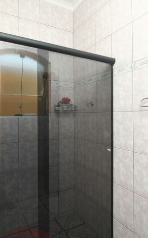 Casa à venda com 250m², 3 quartos e 6 vagasBanheiro Social 1