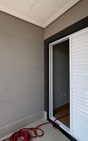 Casa à venda com 150m², 3 quartos e 2 vagas Casa à venda com 150m², 3 quartos e 2 vagasVaranda da Suíte 3