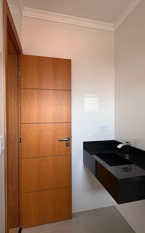 Casa à venda com 150m², 3 quartos e 2 vagas Casa à venda com 150m², 3 quartos e 2 vagasBanheiro da Suíte 3