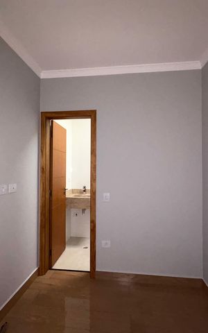 Casa à venda com 150m², 3 quartos e 2 vagas Casa à venda com 150m², 3 quartos e 2 vagasSuíte 2