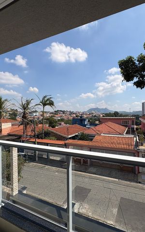 Casa à venda com 150m², 3 quartos e 2 vagas Casa à venda com 150m², 3 quartos e 2 vagasVaranda da Suíte 3