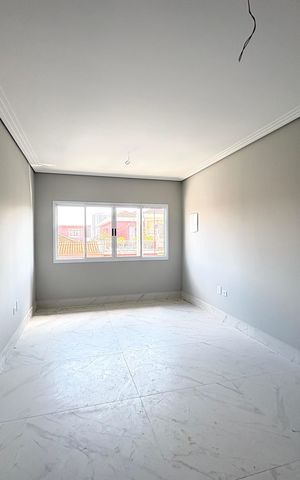 Casa à venda com 150m², 3 quartos e 2 vagas Casa à venda com 150m², 3 quartos e 2 vagasSala